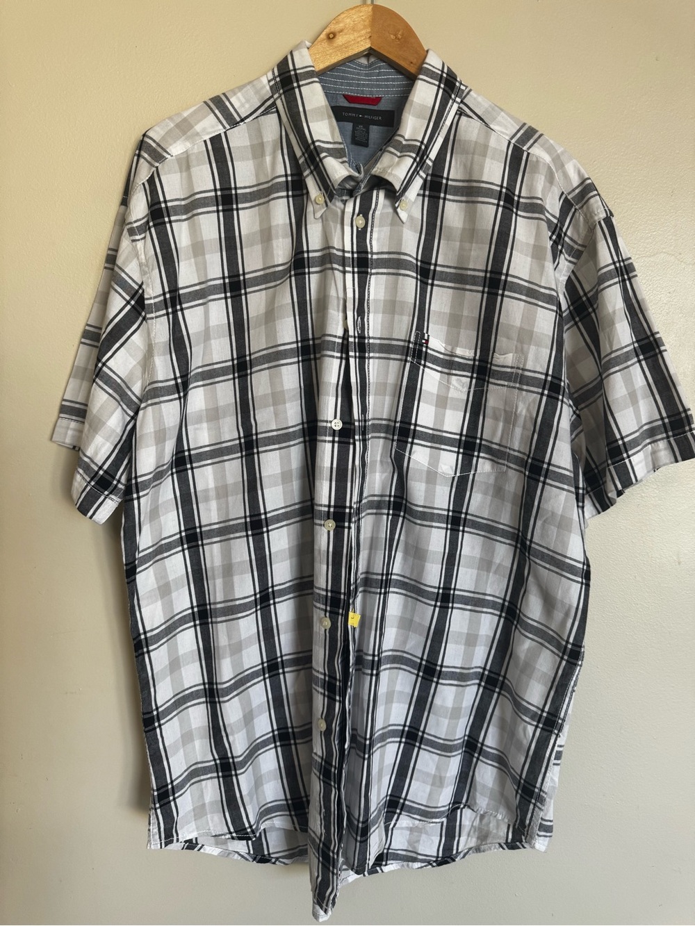 Tommy Hilfiger Mens XXL Short Sleeve Plaid Button Down Shirt Gray White Cotton